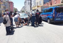 Otomobilin Çarptığı Anne Kız Ağır Yaralandı Haberi
