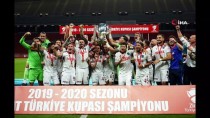 Ziraat Türkiye Kupası Finalinde Aytemiz Alanyaspor'u Yenen Trabzonspor, Kupasını Aldı