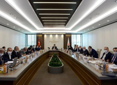 Aksaray Heyetinden Bakanı Kurum'a Ziyaret