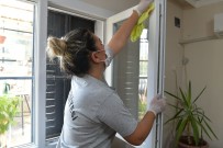 Çiğli Belediyesi Evde Temizlik Projesi Yeniden Başladı