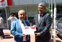 Kızılay Edremit Şubesi Plaket İle Ödüllendirildi