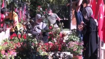 Başkentte Şehit Yakınları Ve Gazilerden Şehitliğe Bayram Ziyareti