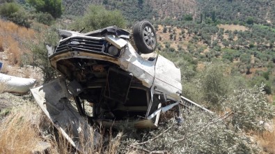 Kamyonet Uçuruma Yuvarlandı Açıklaması 5 Yaralı