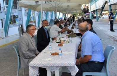 Başkan Bozkurt Vatandaşlarla Bayramlaştı