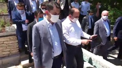Çevre Ve Şehircilik Bakanı Murat Kurum'dan Vatandaşlara Bayram Ziyareti