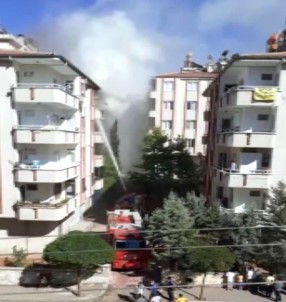 Gaziantep'te 5. Katta Çıkan Yangın Korkuttu