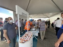 Sancaktepe Belediye Başkanı Döğücü'den Vatandaşlara Kavurma İkramı