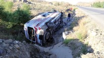 Yozgat'ta Ambulans Devrildi Açıklaması 3 Yaralı Haberi
