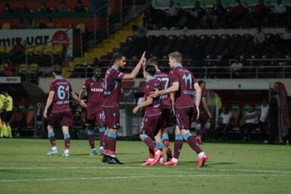 Trabzonspor derbisi öncesi Fatih Terim'den flaş karar!