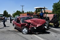 Aksaray'da İki Otomobil Kafa Kafaya Çarpıştı Açıklaması 3 Yaralı
