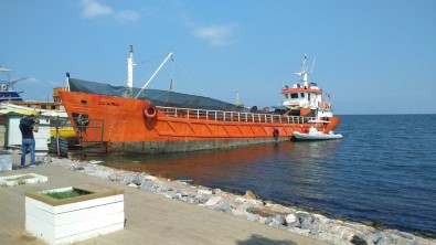 Akdeniz'de Yaşanacak Faciayı Sahil Güvenlik Ve Emniyet Önledi