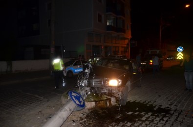 Alkollü Sürücü Polisten Kaçtı, Kaza Yaptı