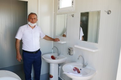 Çadırlarda Yaşayan Mevsimlik Tarım İşçilerine Konteyner