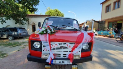 Çiçek Abbas geri döndü!