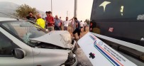 Fethiye'de Otomobil Yolcu Minibüsüne Çarptı Açıklaması 7 Yaralı