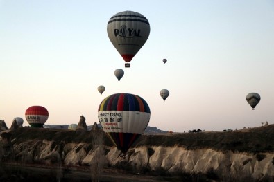 Kapadokya'da Turizmciler Balon Uçuşlarının Yapılmasını İstiyor
