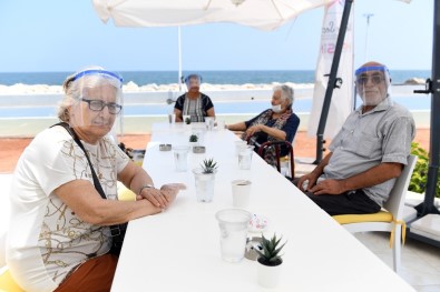 Mersin'de 65 Yaş Ve Üstü Yaşlılar İçin Buluşma Etkinliği Düzenlendi