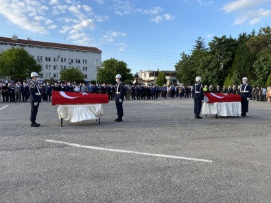 Şehit Askerlerin Cenazeleri Memleketlerine Uğurlandı