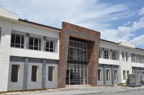 Gençlik Merkezi'nin Yüzde 75'İ Tamamlandı