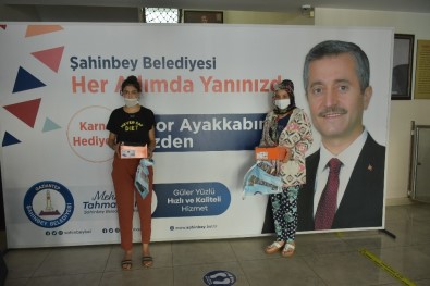 Şahinbey'de 150 Bin Öğrenciye 150 Bin Adet Spor Ayakkabı