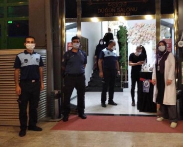 Serdivan'da Salonlara Korona Virüs Denetimi