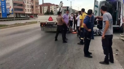 Kulu'da Kamyonete Arkadan Çarpan Motosikletin Sürücüsü Yaralandı