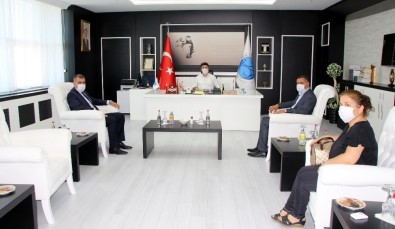 MHP İl Başkanı Demir,  Rektör Karacoşkun'la Bir Araya Geldi