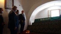 Bilal Erdoğan, Şeyh Edebali Türbesini Ziyaret Etti, Tarihi Camide Namaz Kıldı Haberi
