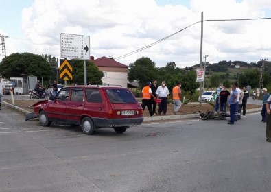 Samsun'da Otomobil İle Motosiklet Çarpıştı Açıklaması 2 Yaralı