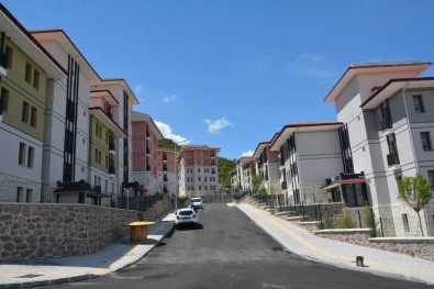 Yunuskent'te 775 Konut Daha Teslim Ediliyor