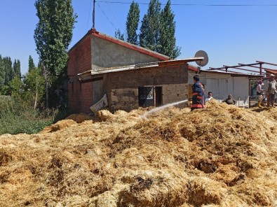 Besihane Yangınında Çiftçinin Bir Yıllık Emeği Heba Oldu