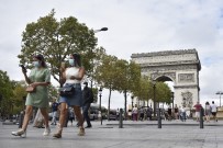 Fransa'da Günlük Vaka Sayısı 3 Bini Geçti