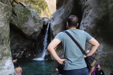 Her Yıl Arap Turistlerle Dolup Taşan Şelale Boş Kaldı