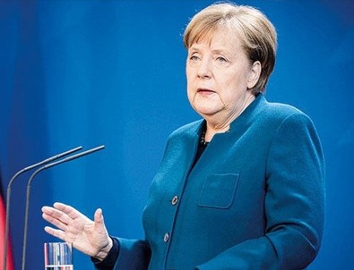 Almanya'dan Yunanistan'a Doğu Akdeniz resti...