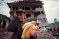 17 AĞUSTOS - Asrın felaketi Marmara Depremi: Üzerinden 21 yıl geçse de acılar hala taze