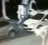 Gaziosmanpaşa'da Araç Kundaklayan Şahıs Yakalandı Haberi