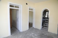 Evi Yanan Bedriye Teyzeye  Başkan Kocaispir Sahip Çıktı