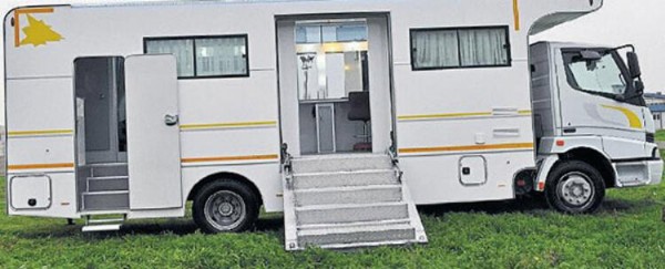 Simge Sağın'ın 350 bin TL'lik lüks karavanı!