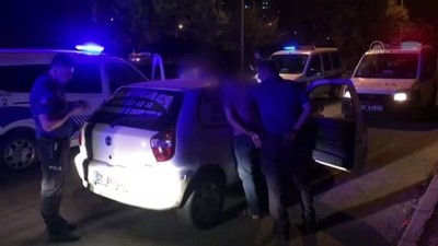 Adana'da Polisten Kaçmaya Çalışan Şüpheliler Kovalamaca Sonucu Yakalandı