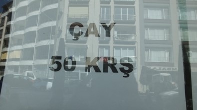 Balıkesirli Kahveci Çayı 50 Kuruş Yaptı Müşterileri Arttı