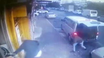 (Özel) Hırsızlar 1 Dakikada Lastik Dükkanını Boşalttı