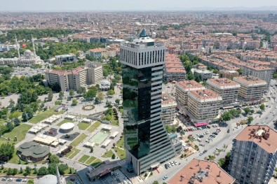 'Türkiye'nin İkinci 500 Büyük Sanayi Kuruluşu'nda Bera Holding Dört Şirketi İle Listede