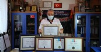 TÜRK DİLİ VE EDEBİYATI - 80 yaşındaki 'Süper Dede' beşinci üniversite diplomasına kavuştu