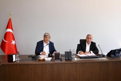 Fatih Belediyesi Ve Sendika Arasında Toplu İş Sözleşmesi İmzalandı