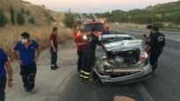 Lastiği Patlayan Otomobil Takla Attı Açıklaması 3 Yaralı