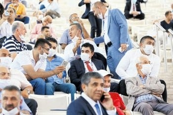 Kurultaya katılan 30 kişide korona çıktı