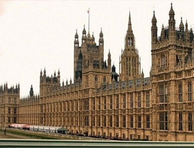 İngiltere Parlamentosu'nda tecavüz skandalı!