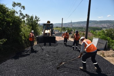 İzmit Belediyesinden Karadenizliler Mahallesi'ne Yeni Asfalt Yol