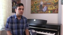 Otizmli Onur, Müzik Öğretmeni Olmak İçin 'İlk 800 Bin Şartı'nın Kaldırılmasını İstiyor