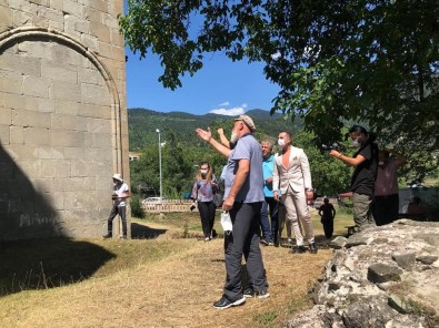 Arkeolojik Kazı Çalışması Başlatılan Tarihi Tibet Kilisesini Gürcistan'ın Ankara Büyükelçisi'nden Ziyaret